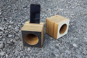 Woodspeaker Resonanzgehäuse für dein Handy, Design Klang-und Tonverstärker sowie Ladestation