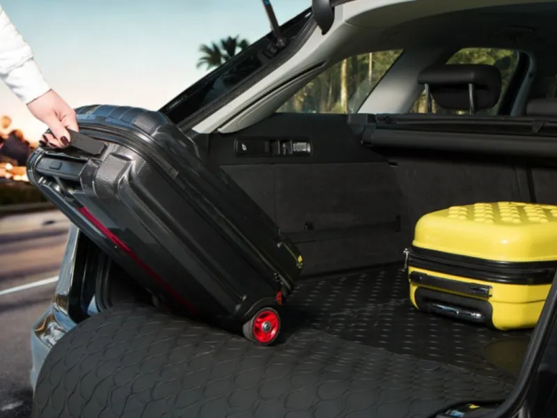 DoggyMat® als Ladekantenschutz passend für Audi Q5 (8R) ab 2008