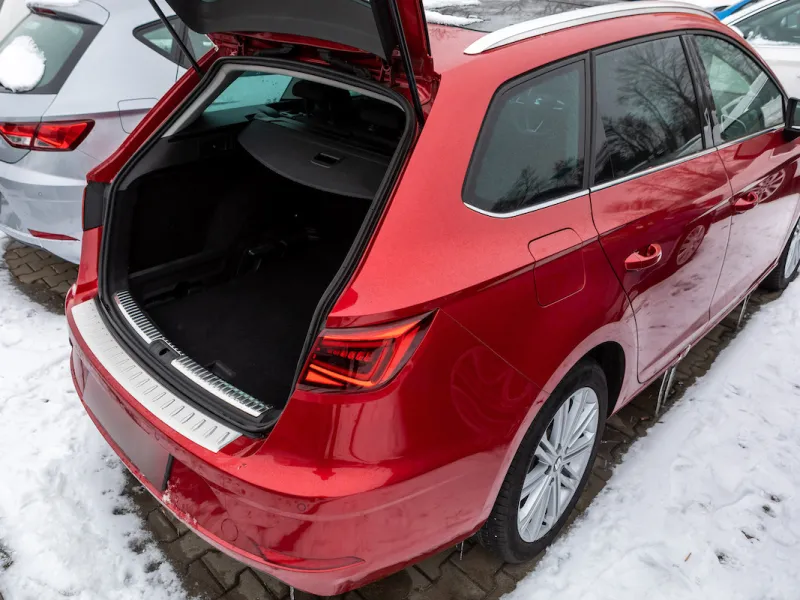 Ladekantenschutz Edelstahl gebürstet matt passend für Seat Leon ST ab 2020