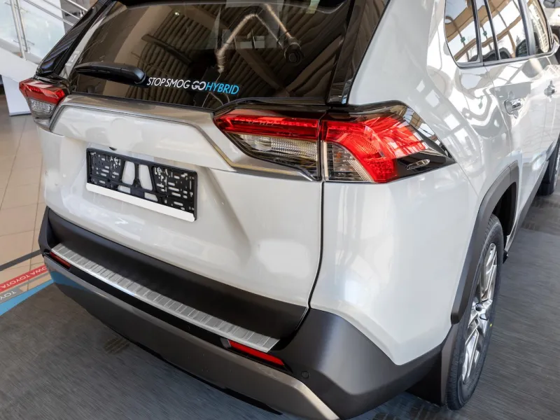 Ladekantenschutz Edelstahl gebürstet matt passend für Toyota RAV4 ab 2019