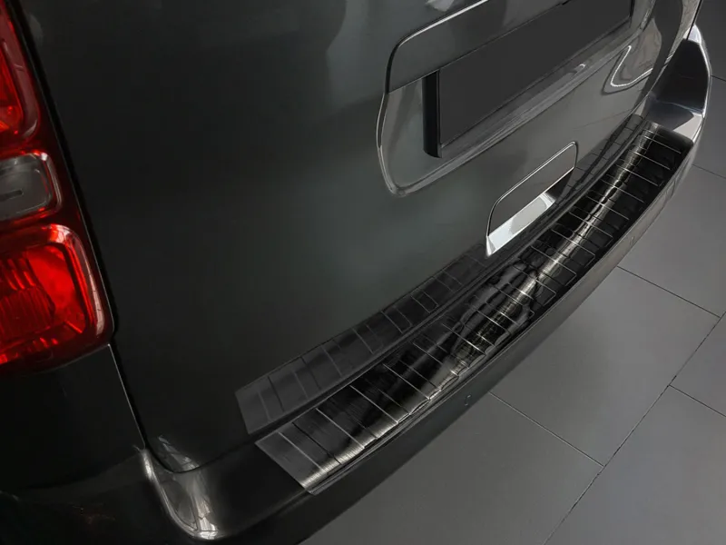 GRAPHIT Ladekantenschutz Edelstahl passend für Citroen SpaceTourer Dispatch Jumpy 3 ab 9/2016