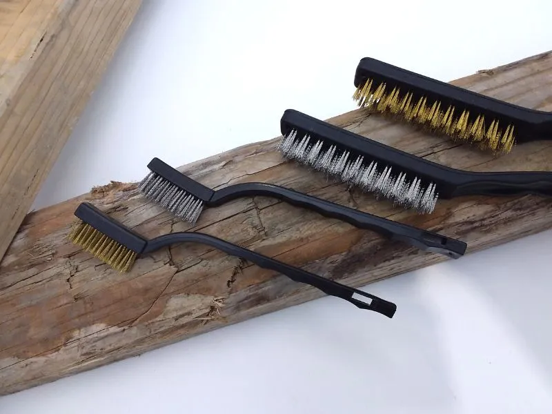 Kleines Drahtbürsten Set Messing und Stahl | 4-teilig