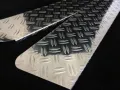 Trittschutzblech-Set (3tlg.) Alu Riffel passend für Mercedes V-Klasse 447 ab 2014+2019 BSB DURABLE Trittbretter (3) Alu Riffel passend für Mercedes V-Klasse 447 ab 2014/2019