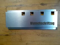 Akku und Ladegerät Wandhalterung passend für Dewalt 18V PERSONALISIERT
