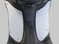 Rollertrittbleche Alu Riffel silber eloxiert passend für Aprilia Habana u. Mojito Custom